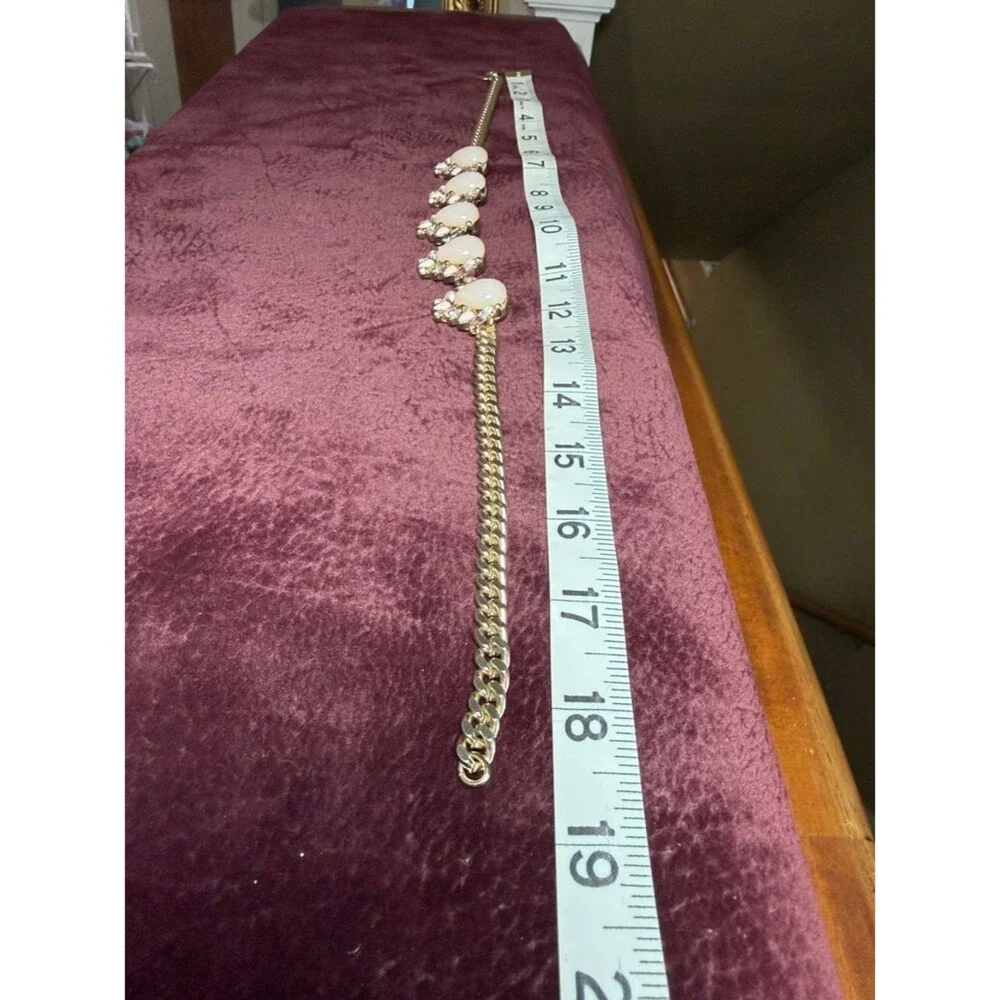 Express gold tone